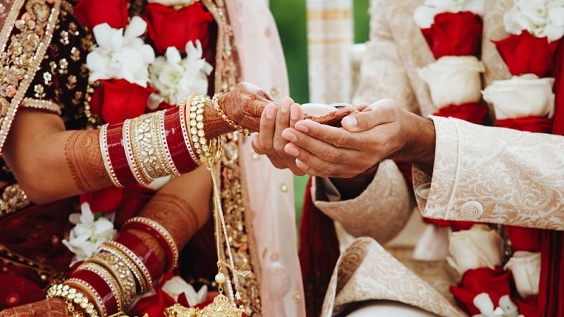 5 Ways To Make Your All Inclusive Wedding Dreams Happen on a Budget