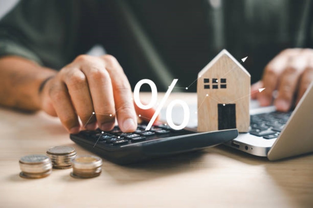 How to Choose the Best Refinancing Option for Your Property